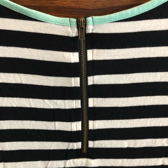 GUC black and white striped maternity top size S - Picture 4 of 4